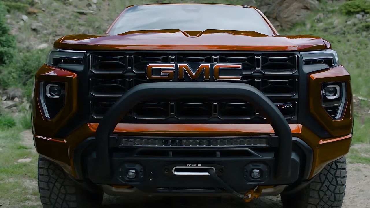 6 Huge Reasons to Wait for the 2025 GMC Canyon Dal Motors